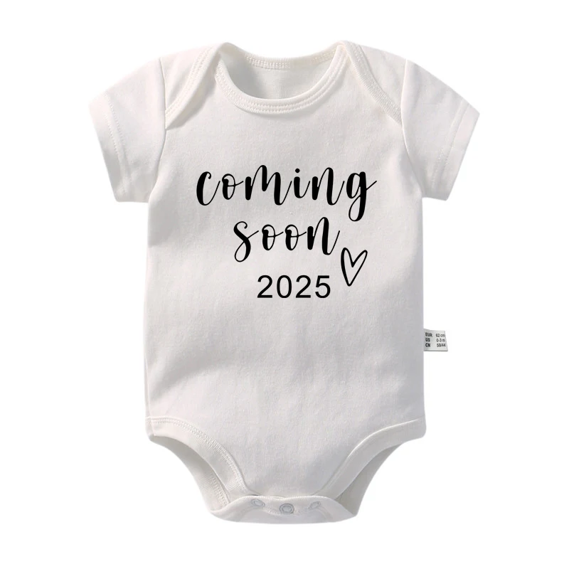 Baby Announcement Coming Soon 2025 Newborn Baby Romper Summer Boys Girls Bodysuit Body Pregnancy Reveal Clothes Infant Jumpsuit