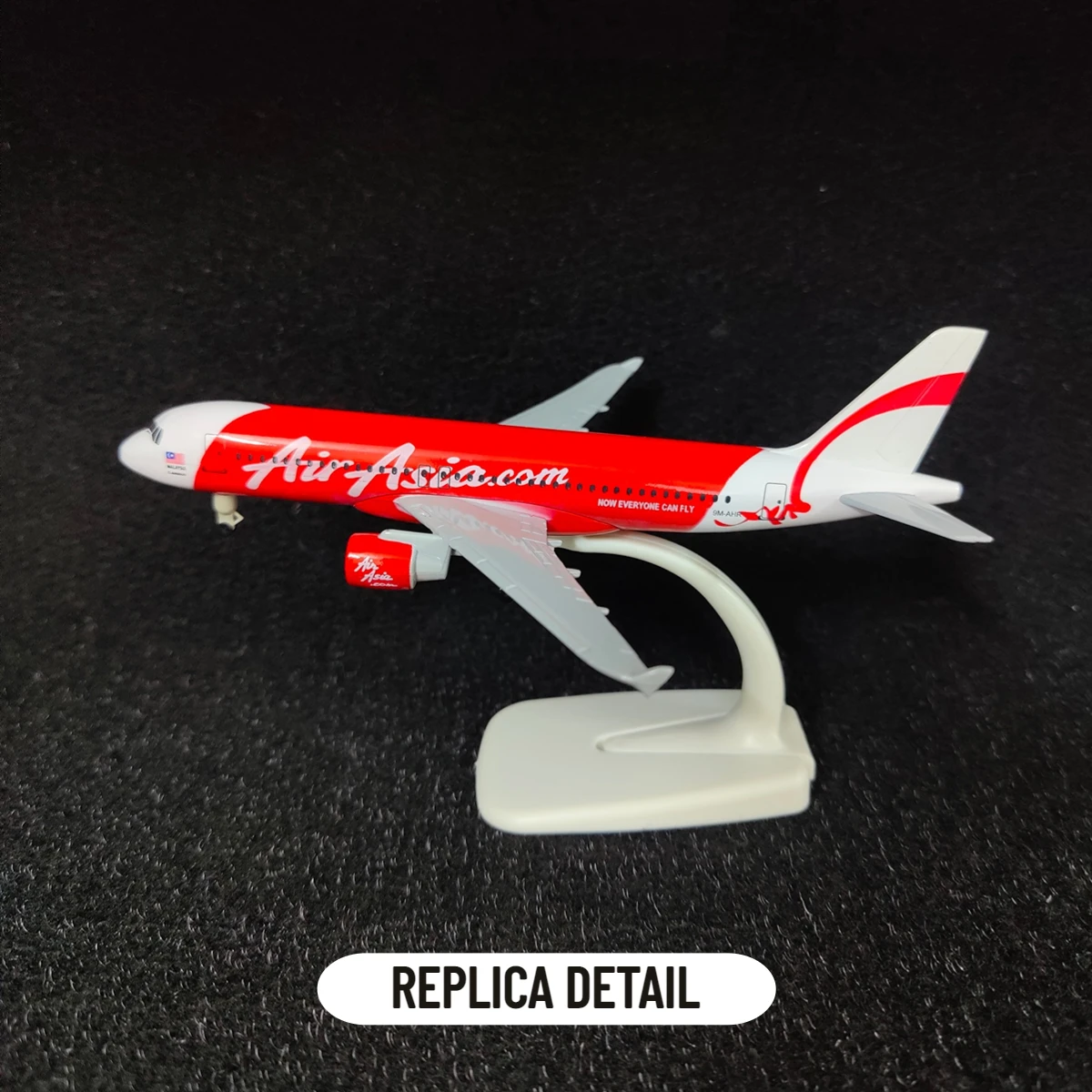 Scale 1:250 Metal Aircraft Model Replica, AIR ASIA A320 Airplane Aviation Decoration Miniature Art Collection Kid Boy Toy