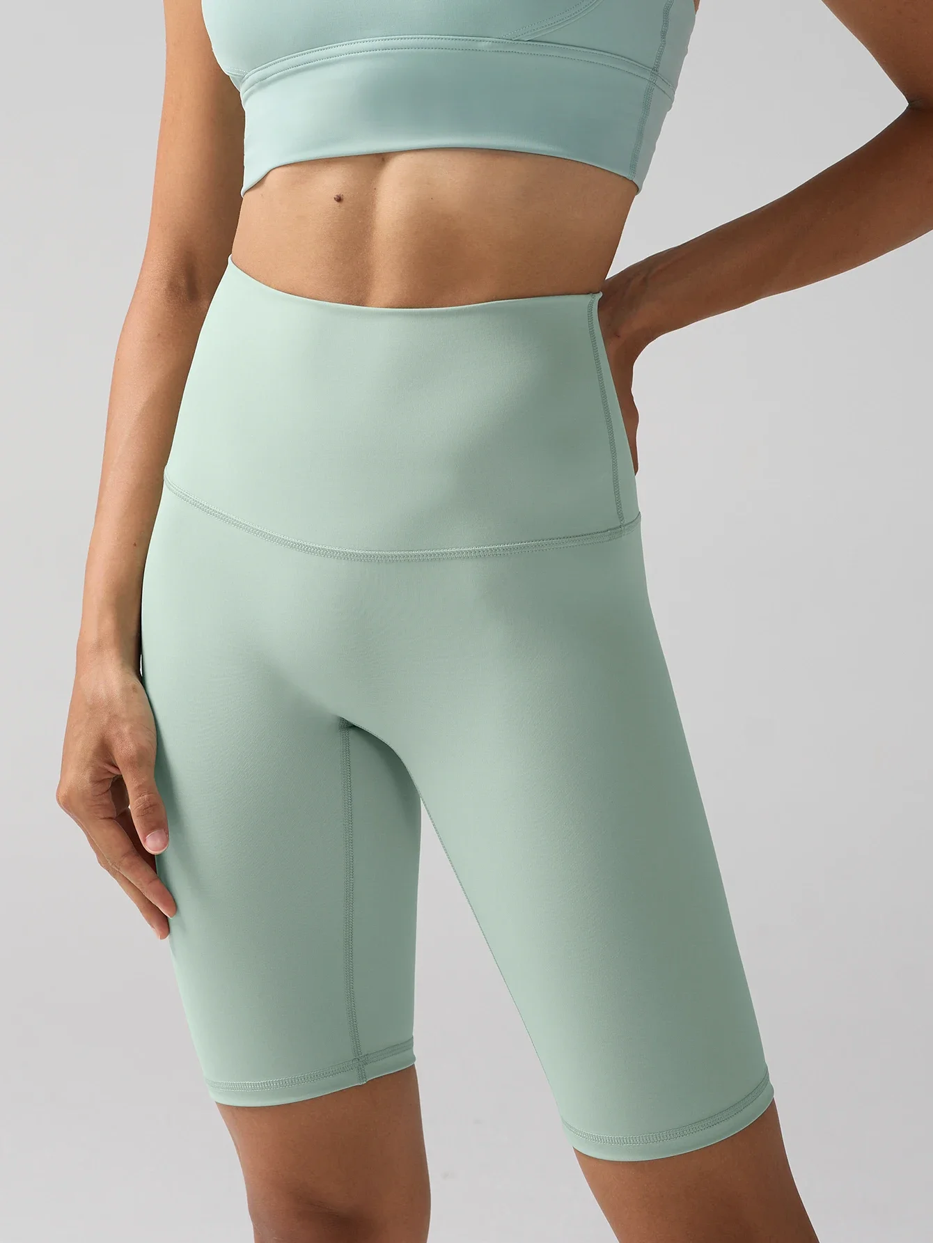 Summer Women's High Waisted Yoga Shorts High Elasticity No Awkward Lines Hip Lift Running Outdoor Cycling Fitness Sports Shorts