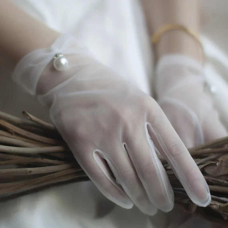 Guantes Blancos para vestido de novia, accesorio de encaje corto con lazo de malla y perlas, para fiesta de boda, baile de graduación, Cosplay, para