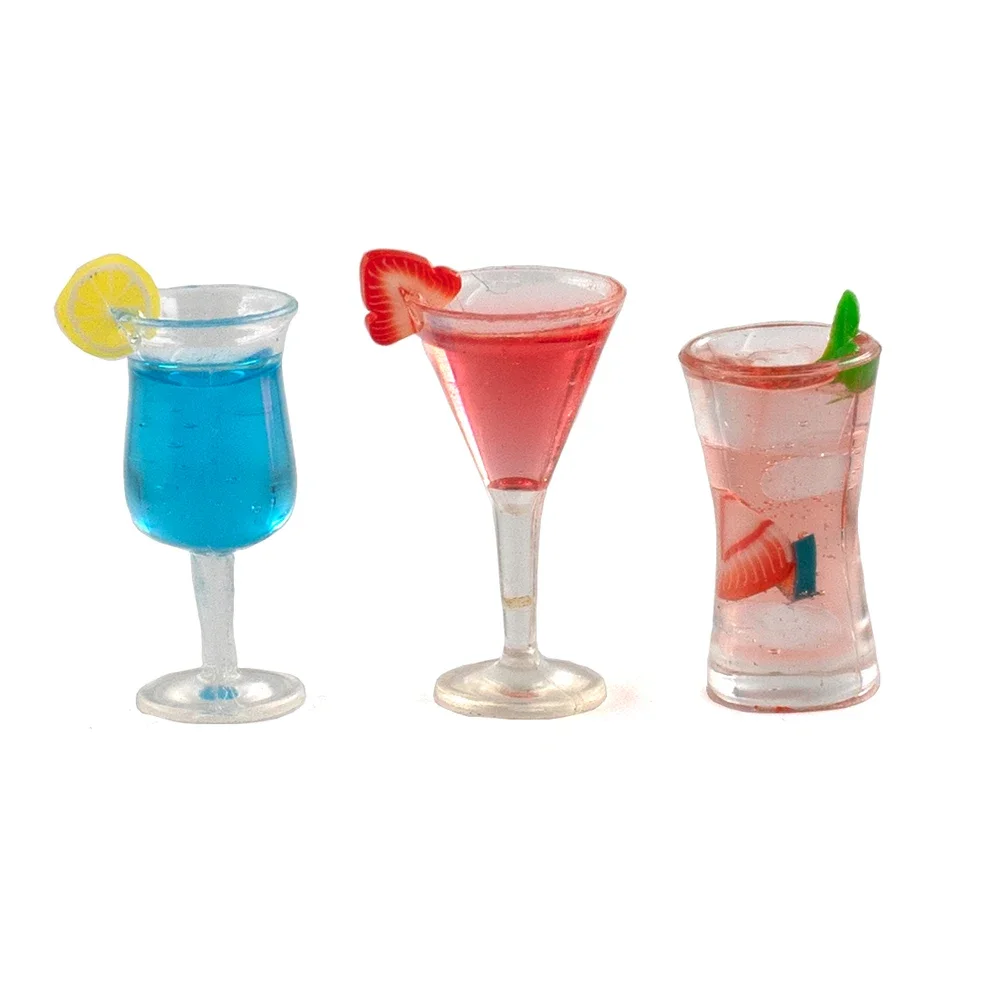 1Pcs 1/12 Dollhouse Miniature Accessories Mini Resin Cocktail Glass Model  Wine Cup Drink Goblet for Doll House Decoration