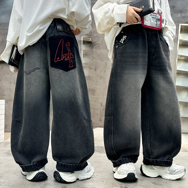 Boys jeans in autumn splicing loose work back pocket large pocket design straight pants suitable for 5-15-year-old pants