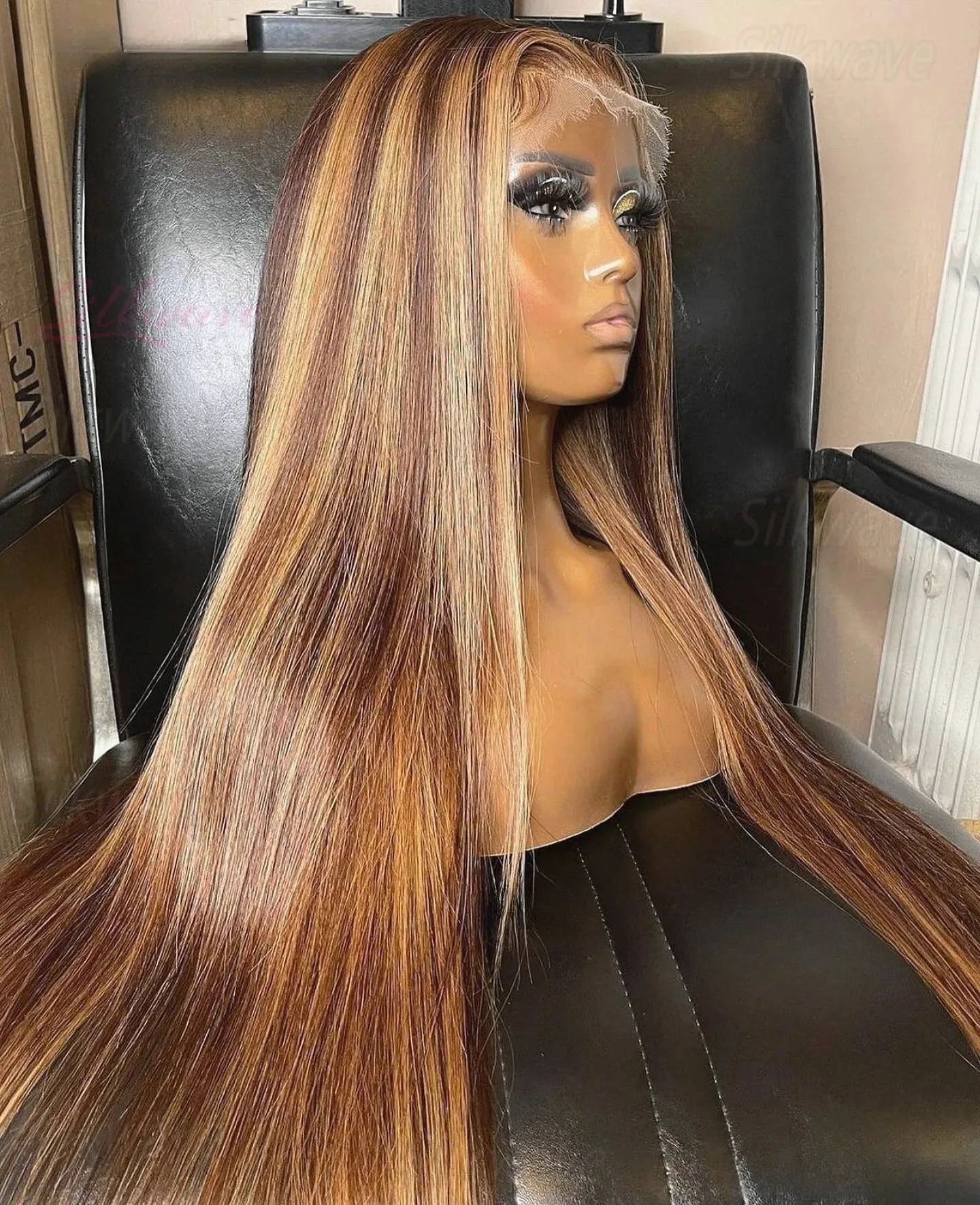 

Выделите Ombre Блондинка Прямые Парики Фронта Шнурка Предварительно Сорванные 13x4 HD Медовый Блондин Бесклеевые Синтетические Повседневная Одежда Для Вечеринок Косплей