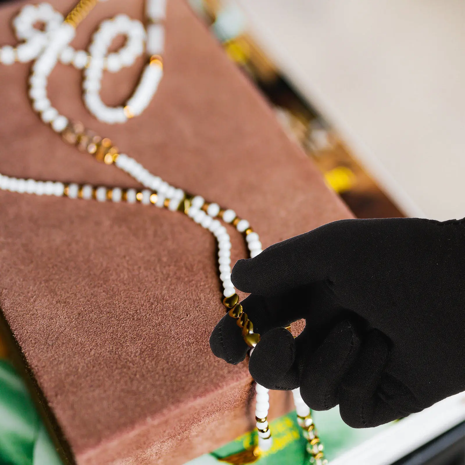 

12Pairs Moisturizing Cotton Gloves Lightweight Protective Gloves for Gardening Industrial Work Jewelry Handling Coin Inspection