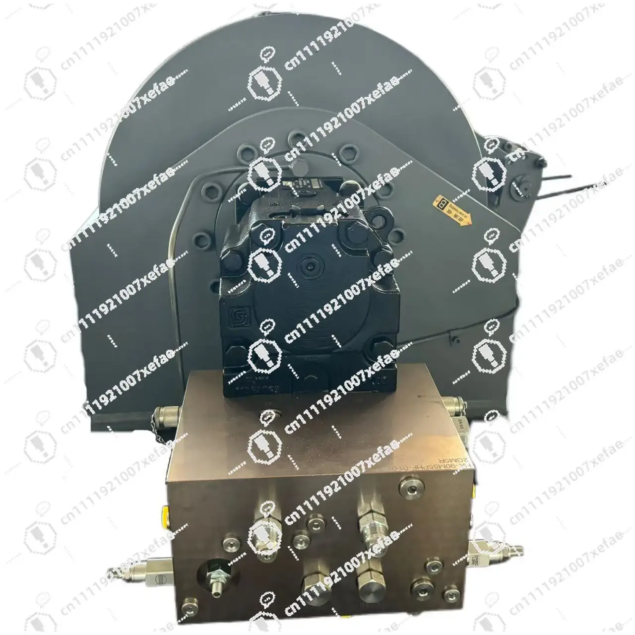 Heavy-duty hydraulic winches with great tensile force are easy to handle in harsh working conditions.