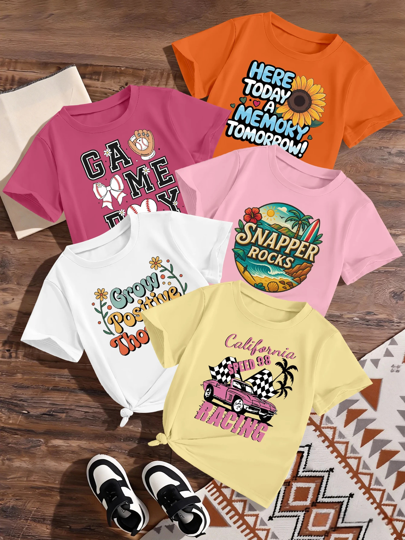 5 piezas, Super Bowl y Día de la Independencia Americana, béisbol de dibujos animados, estampado de patrón de bandera americana, camisetas casuales dulces y lindas de verano para niñas