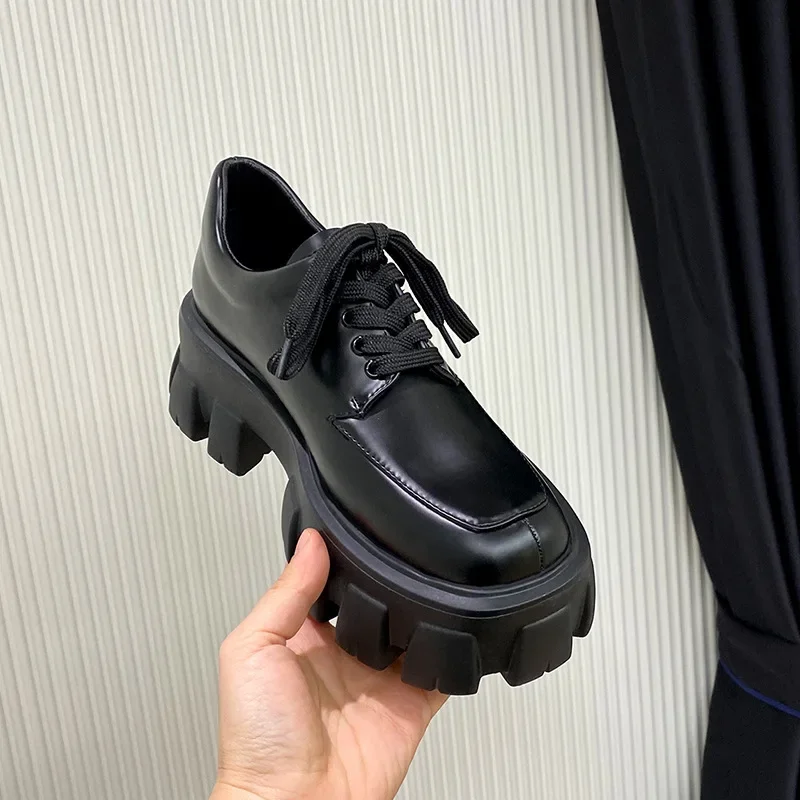 Zapatos de cuero de estilo británico para mujer, mocasines de plataforma de fondo grueso alto con cordones, primavera y otoño, 2023