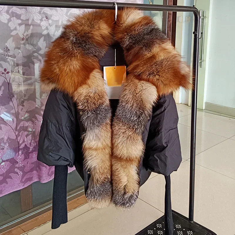 ขายส่งผู้หญิง Goose Down Jacket ฤดูหนาว Cropped Puffer Coat Big Fox Fur Collar Trim