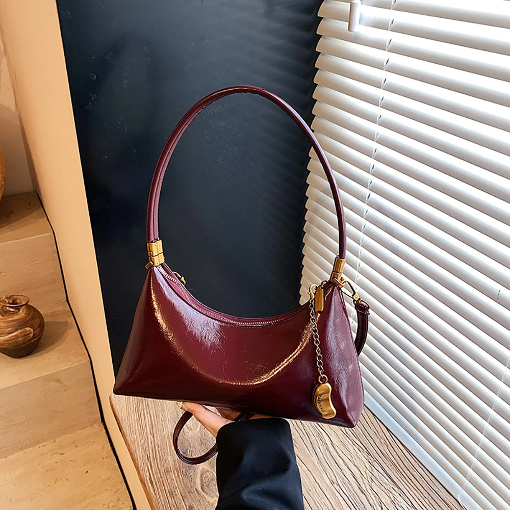Winter High Grade Glossy Pu One Shoulder Bag for Women Korean Solid Zipper Delicate Underarm Bags Temperament Crossbody Packs