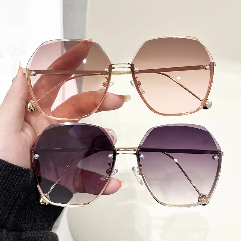 

2025 New Fashion Sunglasses Women Oversized Rimless Polgyon Sun Glasses Ladies Metal Legs Trend Versatile Gafas De Sol UV400