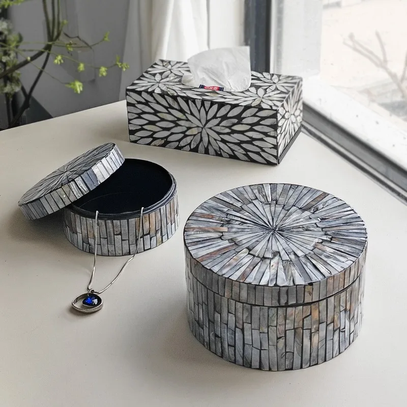 

Light Luxury Shell Jewelry Box Creative Decor Storage Case Home Organizer for Rings Necklaces Elegant Trinket Container with Lid