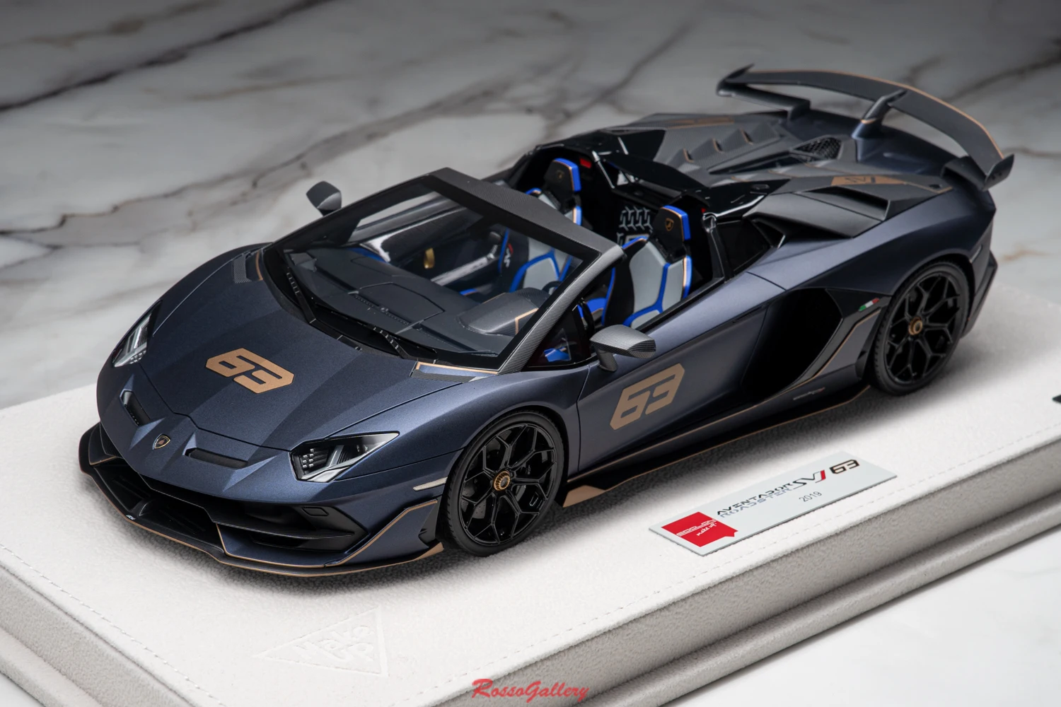MAKE UP 1:18 Aventador SVJ 63 Roadster Simulation Limited Edition Resin Metal Static Car Model Toy Gift