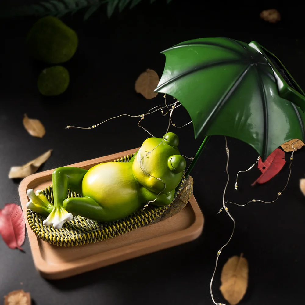 

Resin Frog Figurine‌ - Handmade with Solar Panel, Great for Home & Office Gifts