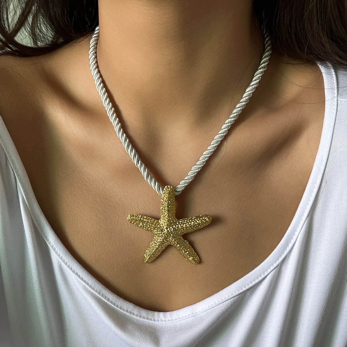 Exaggerated Big Starfish Pendant Necklace for Women Punk White Thick Rope Chain Choker Necklace Party Jewelry