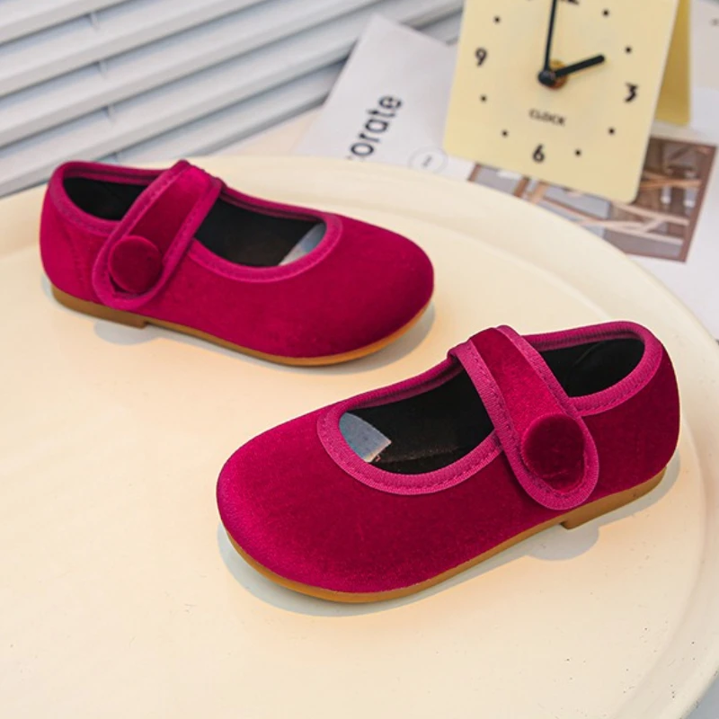 2025 خريف جديد أطفال أحذية موضة بنات الأميرة حذاء من الجلد بسيط متعدد الاستخدامات الطفل مستديرة رئيس شقة المضادة للانزلاق فتاة حذاء كاجوال