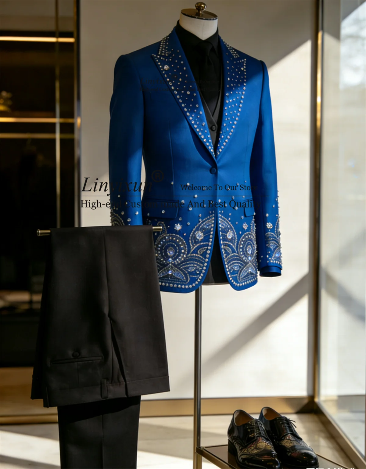 

Luxury Ornament Crystals Men Suits 3 Pieces Sets Groom Tuxedos Customized Male Prom Blazers High End Wedding Ropa hombre Outfit