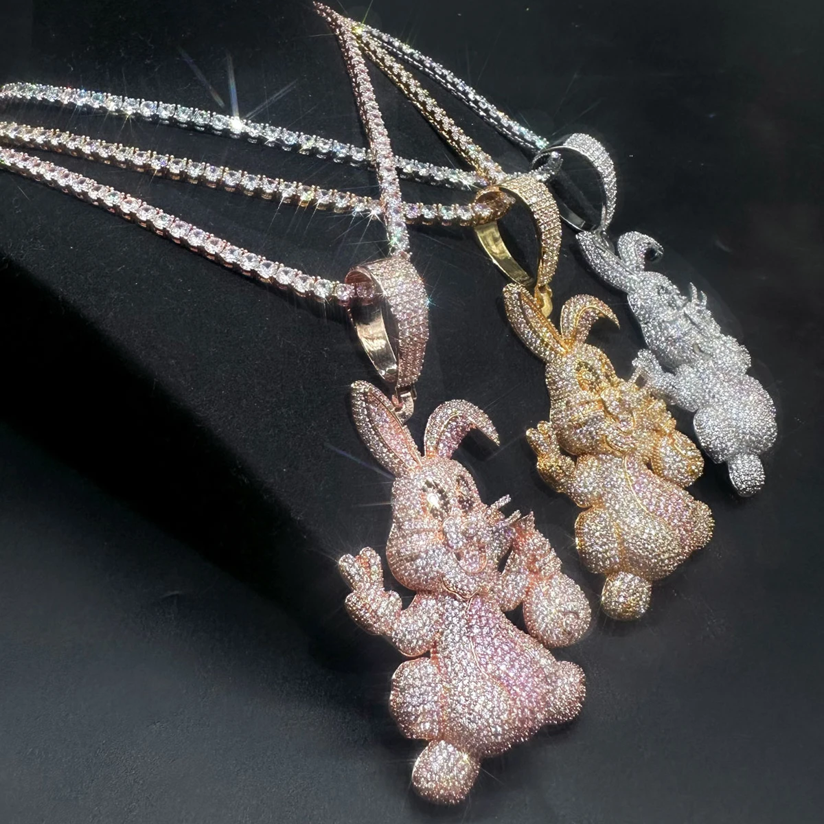 Aokaishen Prong Rabbit Necklace Pendant for Women Cubic Zirconia Real Copper Iced Out Charm Hip Hop Jewelry