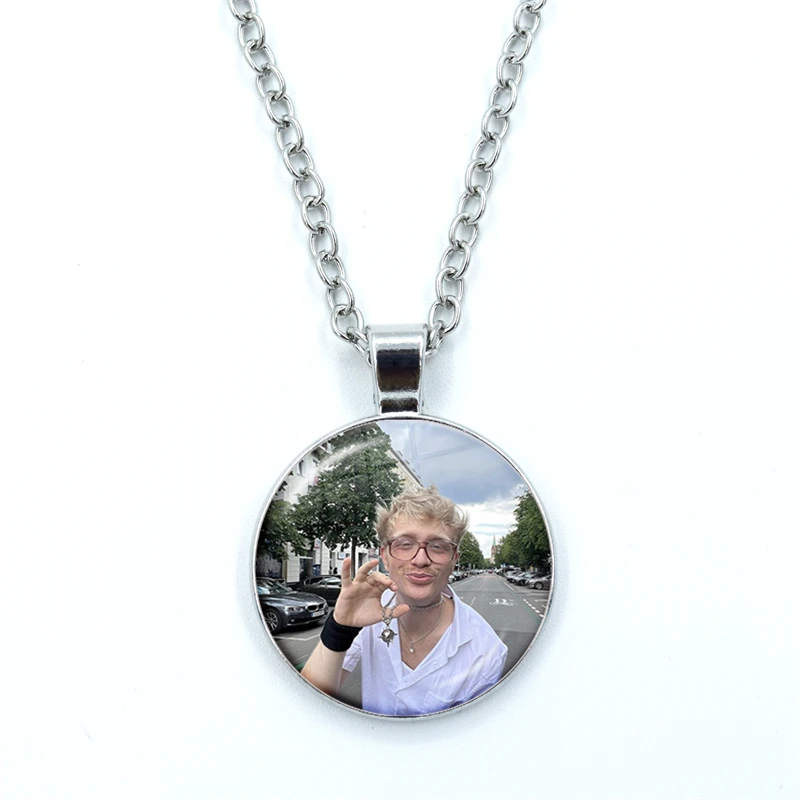 Hot Singer Joost Klein Pendant Creative I Love My Boyfriend Joost Klein Meme Necklace Glass Pendants Jewelry Necklaces