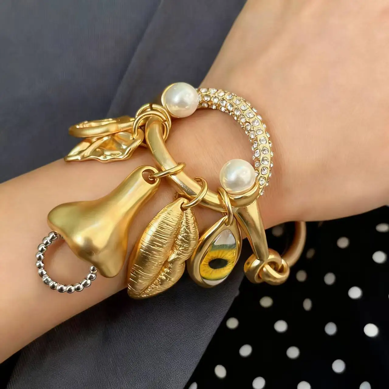 Fashion Brass Gold Plated High Quality Facial Features Eyes Bracelet  Women Europe Brand Art Design Luxury Jewelry