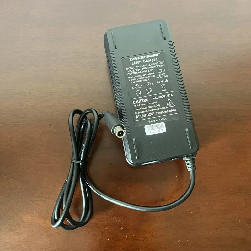 42V 3A Lithium Battery Charger For Xiaomi M365 pro Charger For Ninebot Es1 Es2 Es4 36V Li-ion Battery Charger Fast Chargeing