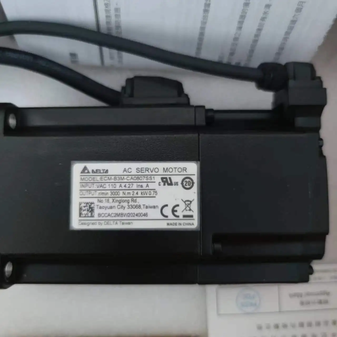 

Brand new original packaging B3 Delta 750 watts absolute value with brake motor ECM-B3M-CA0807SS1