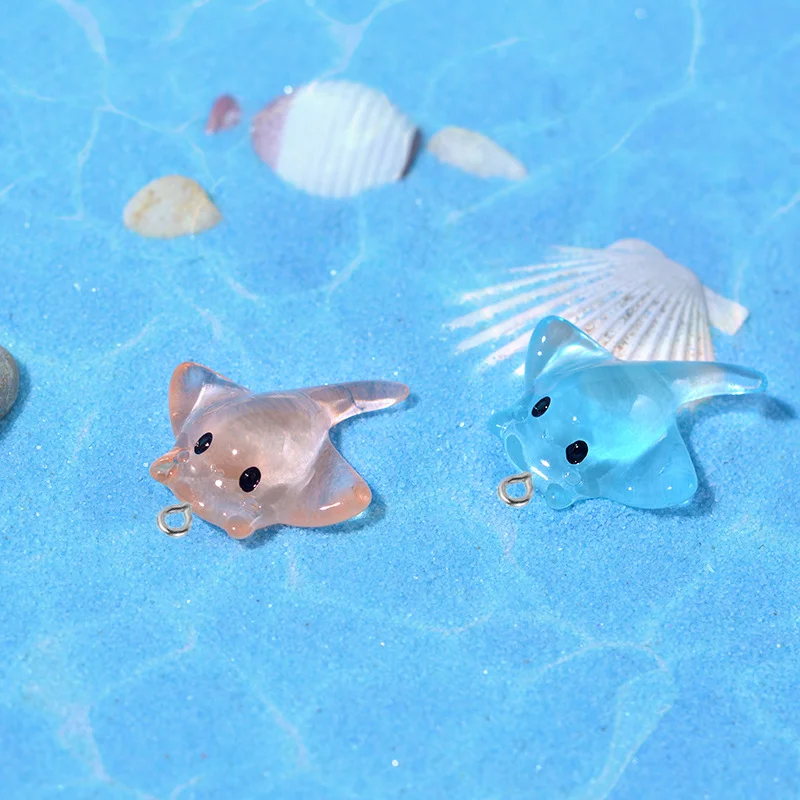 10pcs/pack Mixed Color Sea Fish Charms Resin Pendant For Women DIY Jewelry Accessories 30*27mm