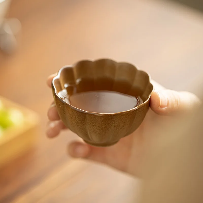 Natural Clay Petal Tea Cup Master Cup Home Use Large Coarse Clay Cup for Tea Brewing Milk Tea Cup Kung Fu Tea Set Tasting Cup