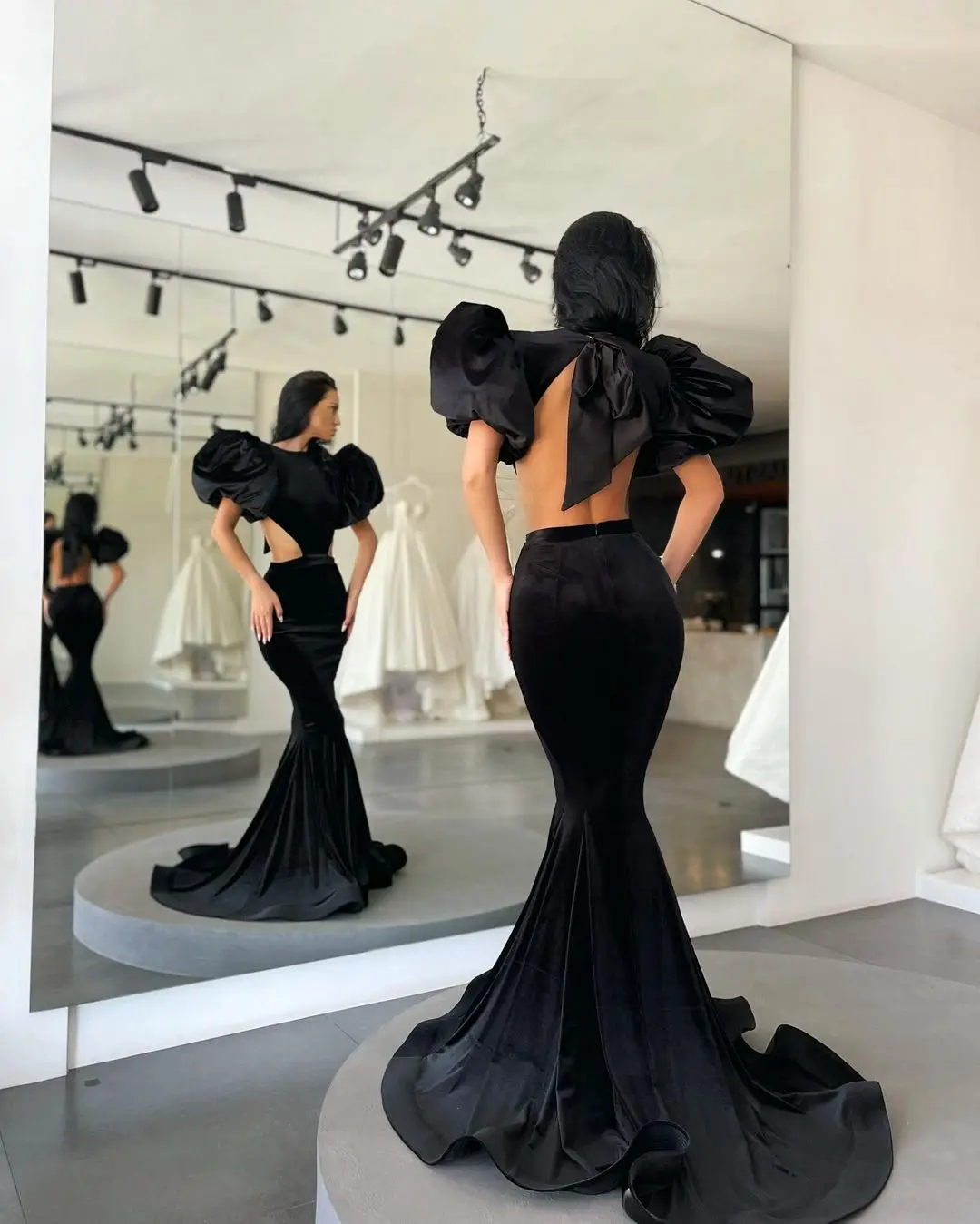 Gorgeous Black Mermaid Prom Dresses Short Sleeves Puffy Backless Evening Dress Custom Made Floor Length Party Gown