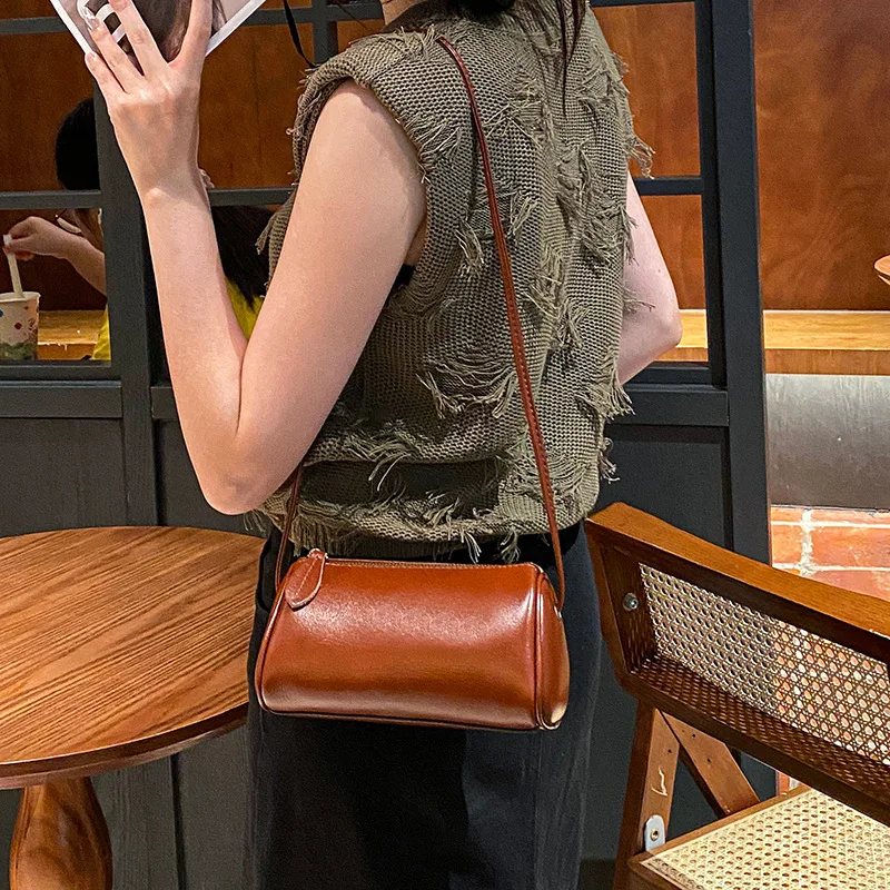 

2026 New First-Layer Cowhide Small Satchel, Genuine Leather Women's Shoulder Crossbody Bag