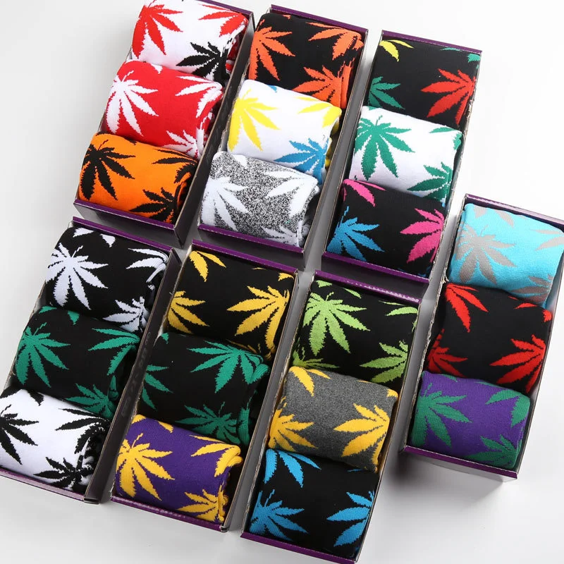 Street Style Men Skateboard Cotton Socks 10 Pairs/Set Colorful Maple Leaf Men's High Knee Weed Long Socks