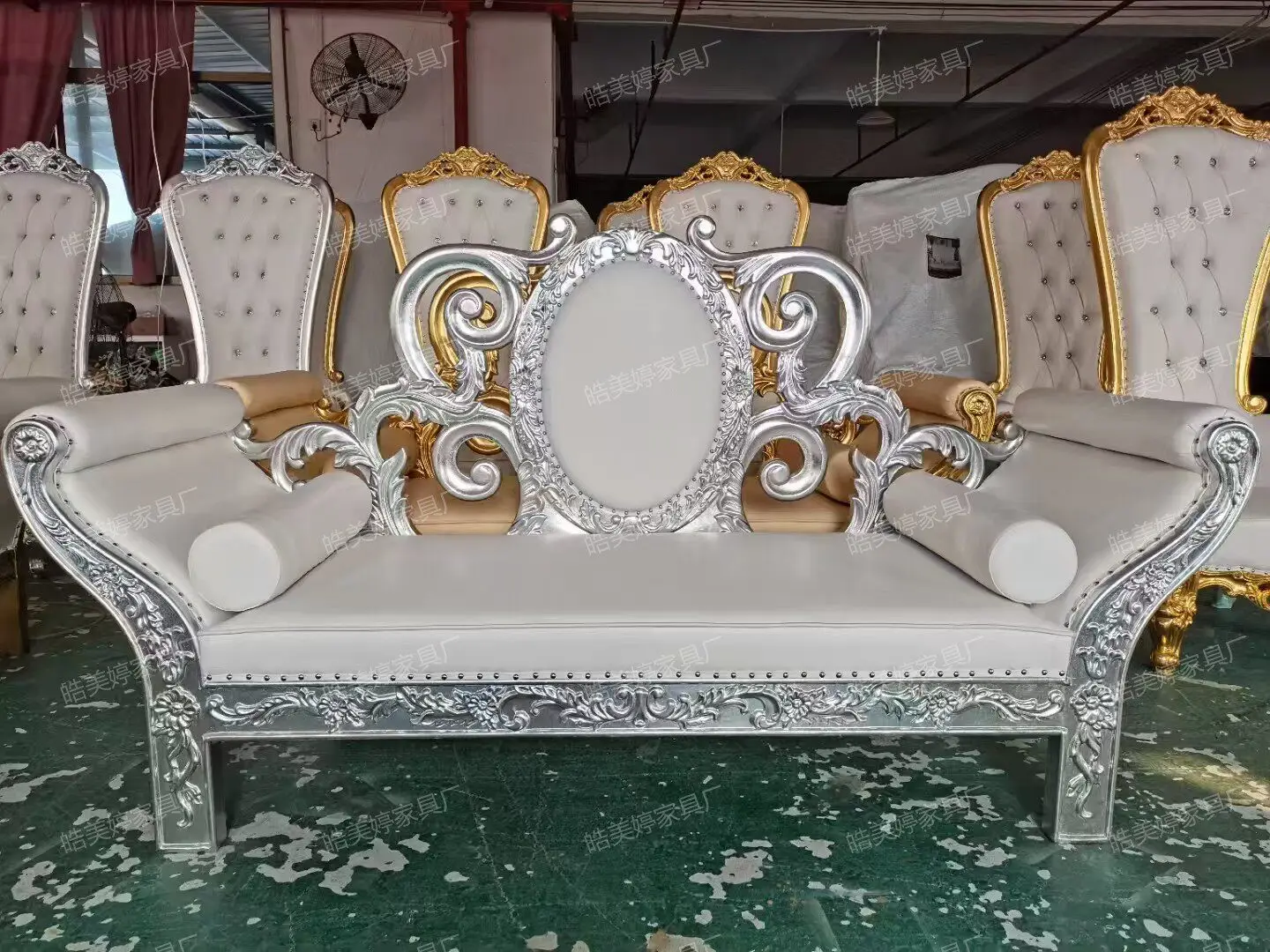 Antique concubine reclining chair beauty couch single bedroom end of bed sofa small European concubine chair light luxury