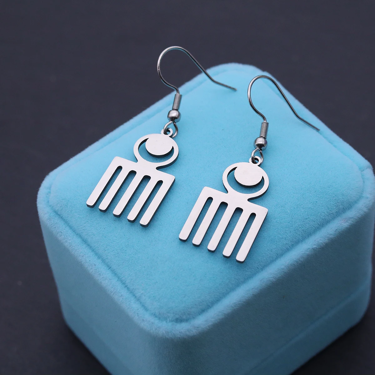 Todorova Creative Stainless Steel Minimalist Comb Earrings , Perfect Gifts for Women Daily/Party Wear