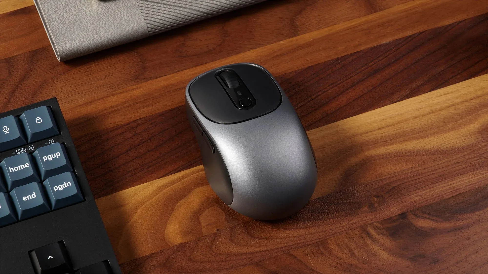 Keychron BM24 Wireless Mouse Huano Silent Micro Switch PAW 3212 Sensor 2.4GHz & Bluetooth Wireless Connection