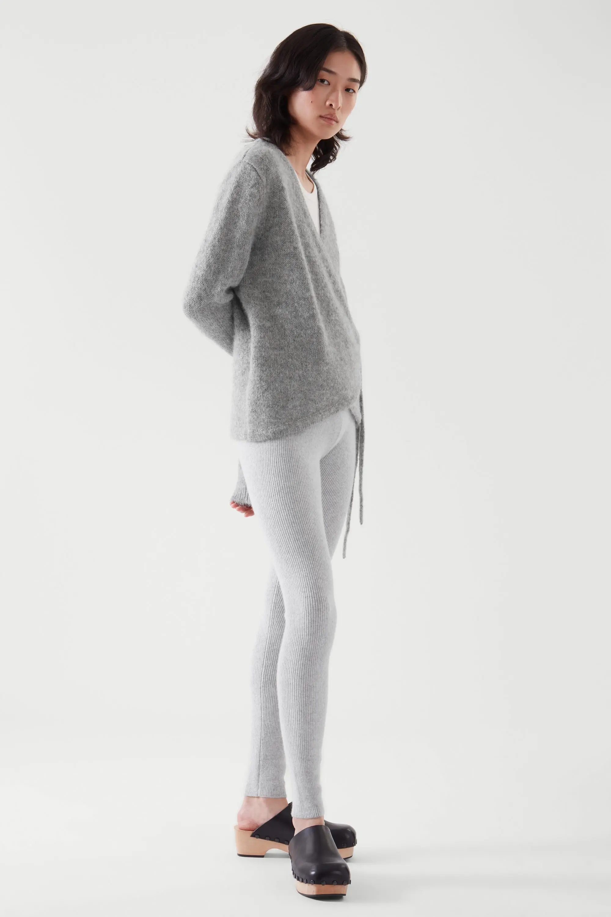 Ethereal MD 2025 cos hiver nouveau style de dames mode décontractée standard laine mélange asymétrique cardigan