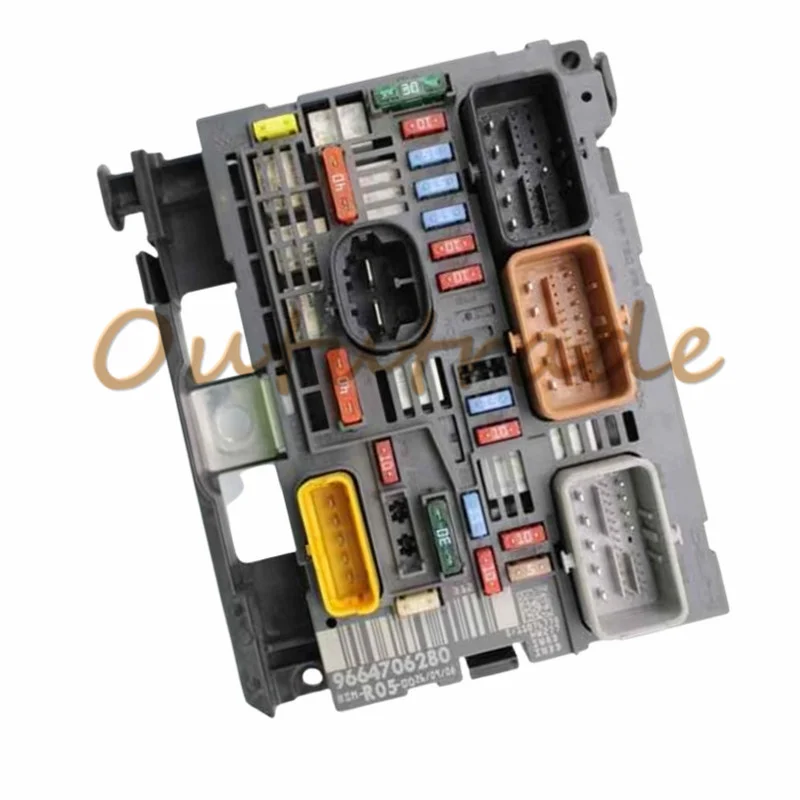 Suitable for Peugeot 307 308 408 807 Expert Partner (B9) Citroen ENGINE FUSE BOX 6500FT 6500FR 6500KQ 9807028880 9664706280