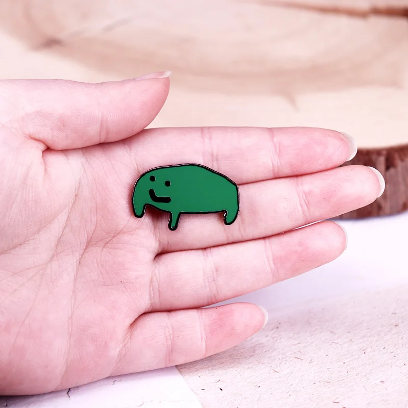 Triste petite grenouille dur émail broche mignon Kawaii Animal Badge chapeau sac à dos décoration cadeau