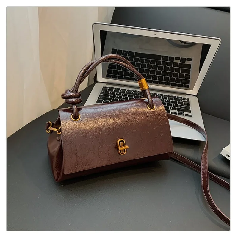 

Stylish Designer Vintage Satchel Diaper Bag Women Luxury Leather Tote Large Capacity Elegant Crossbody Shoulder Bag Retro