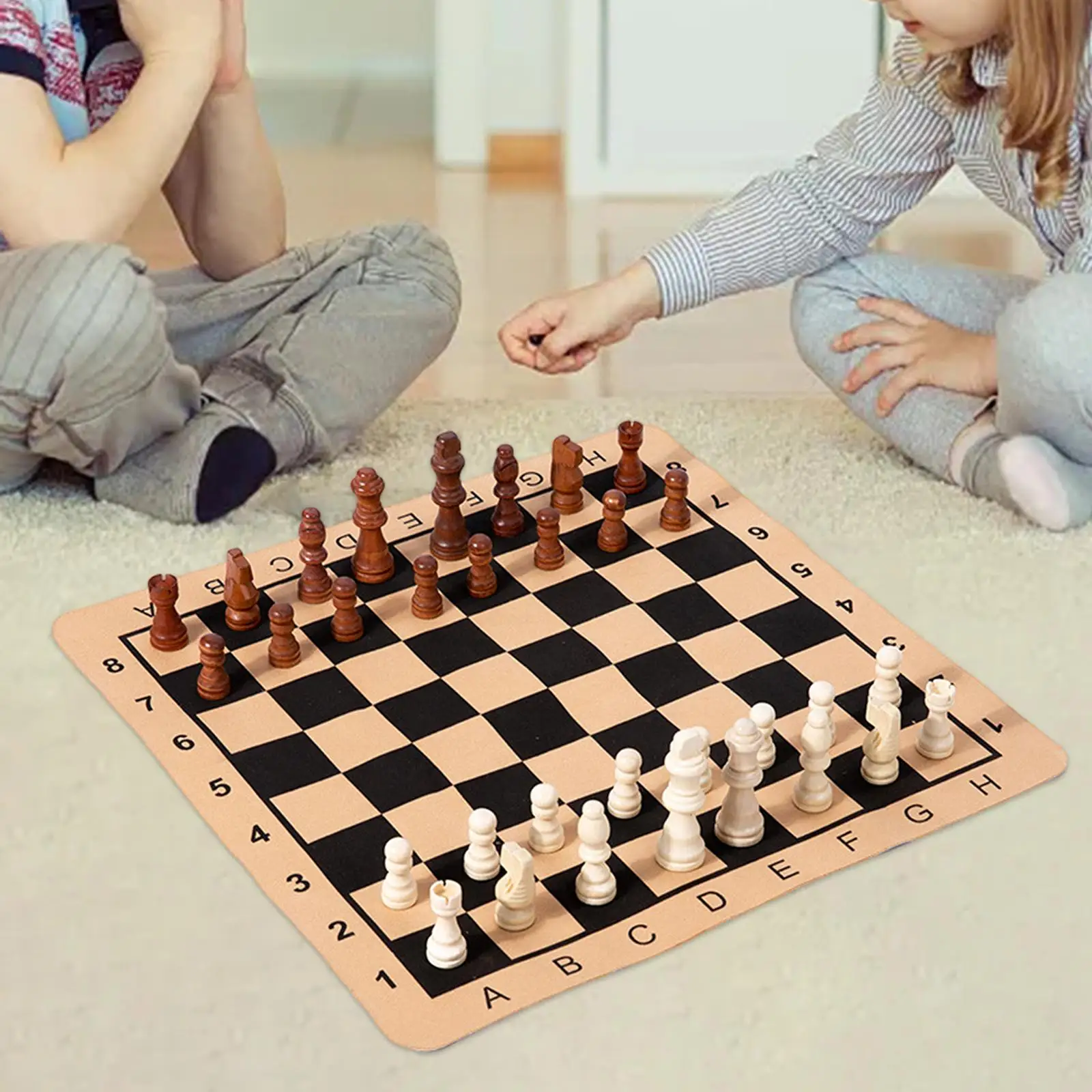 

Traditional Chess Set Classic Board Brain Game Wooden Chess Pieces for Kids and Adults Family Game Leisure Picnics