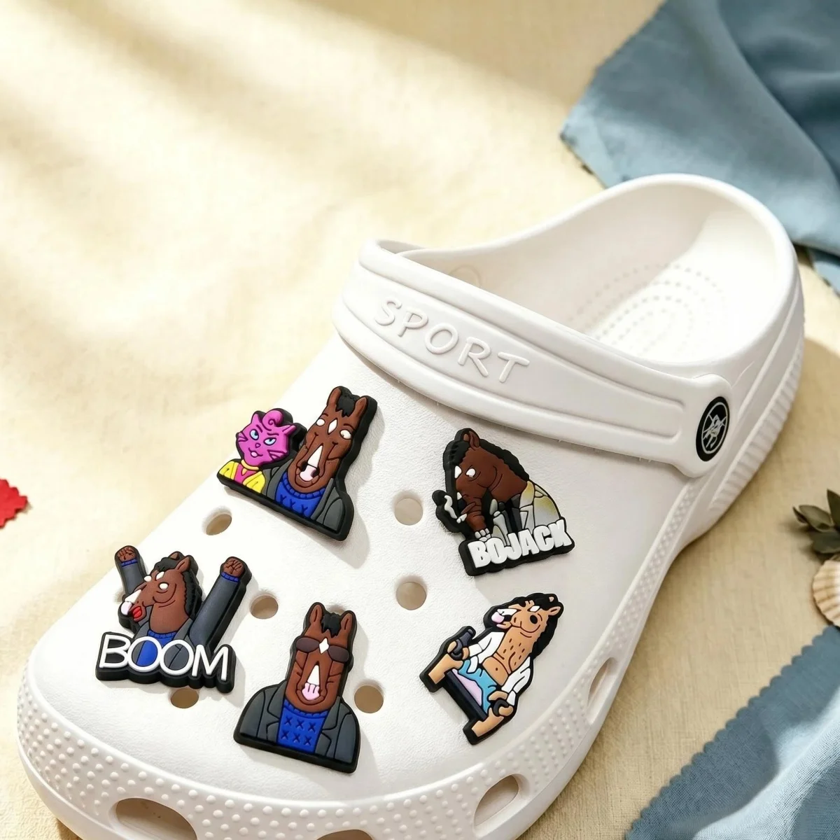 Single Sale Anime Movies Shoe Decorations Bojack Cartoon Buckle Waterproof hole Handbag Decorations For Teens Adults Party Decor