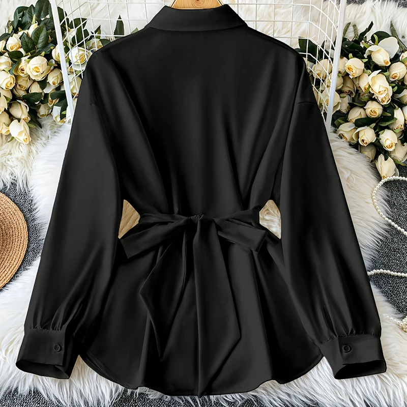 New Autumn Women's French Style Shirt Office Lightweight Luxury Design White Shirt Top Light Maturity Wind Loose Fit Button Down