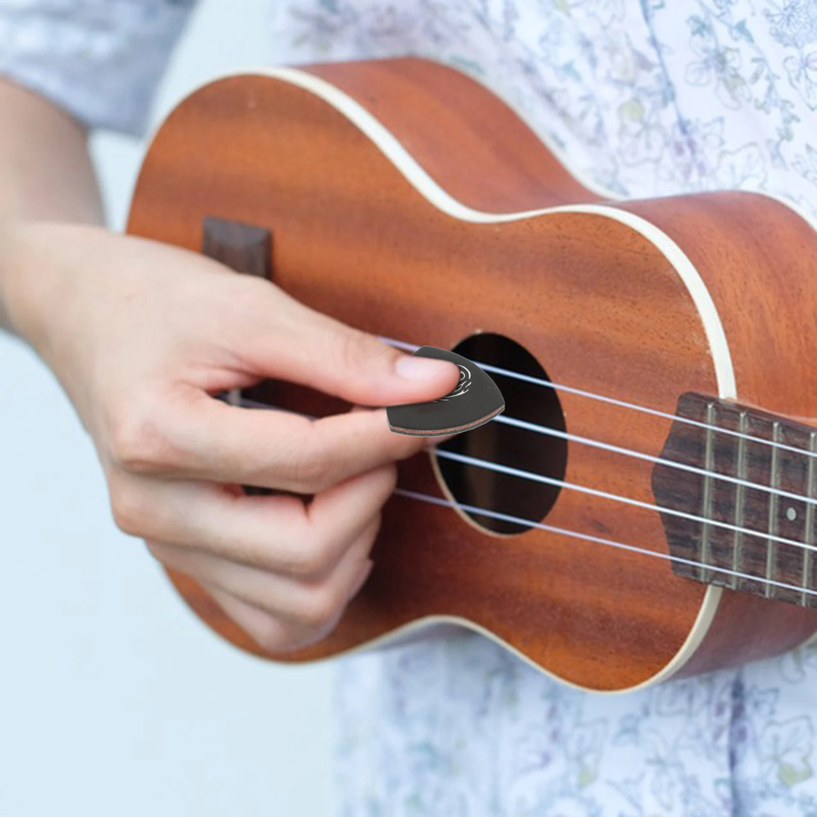 

3 pcs Picks for Ukulele Guitar High Quality Musical Instruments Accessories Durable Ergonomic Practical Thumb Picks