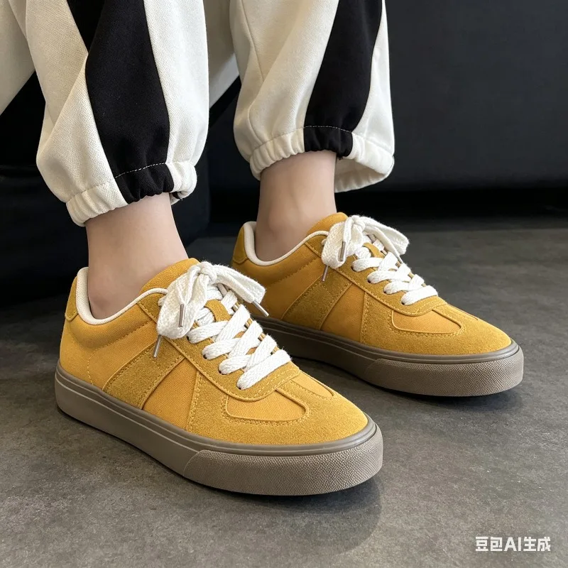 

Women Tennis Sneakers Flats Ladies Fashion Lace-up Vulcanized Shoes Autumn Outdoor Trainers Student Board Shoes Footwear