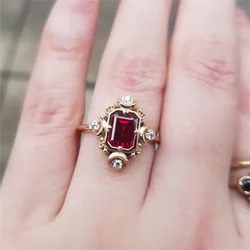Vintage Geometric Square Red Crystal Rings for Women Fashion Gold Plated Star Moon Engagement Wedding Gift Jewelry Accessories