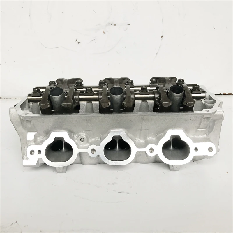 Suitable For  Pajero Speed Run Suitable For Cheetah Black Gang 3.0L 6G72 V73 Cylinder Head