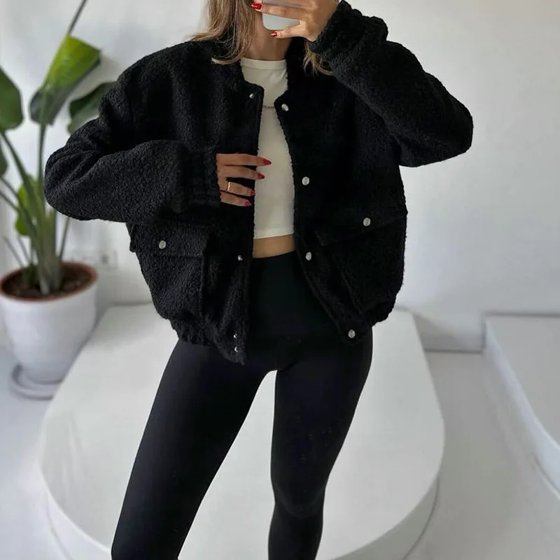 เสื้อคลุมคาร์ดิแกนผู้หญิงแบบใหม่สำหรับฤดูใบไม้ร่วงและฤดูหนาวปี 2025 ปกพับได้ แขนยาว ผ้าขนแกะเทียม สไตล์ลำลอง