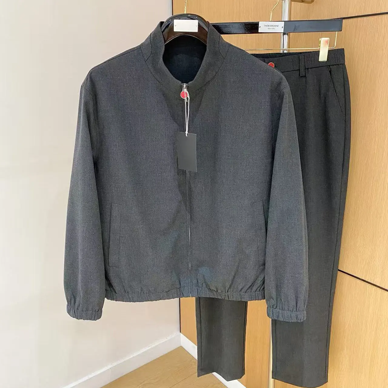 

Kiton Classic Fleece Stand-Up Collar Men's Jacket Set