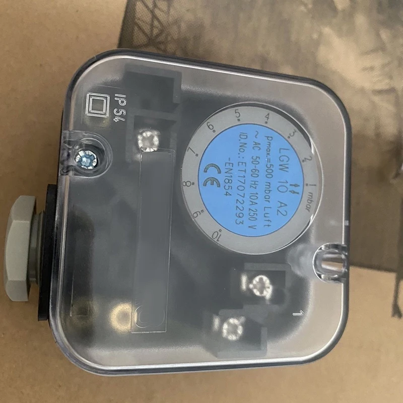 Pressure Air Pressure Switch Domestic LGW3A2 LGW10A2 LGW50A2 Gas Combustion Machine Accessories