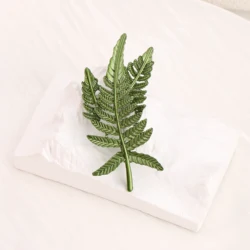 Fern Leaf Brooch New Green Lacquer Pin Fashion Jewelry Plant Flower Corsage Minimalist Design Badge