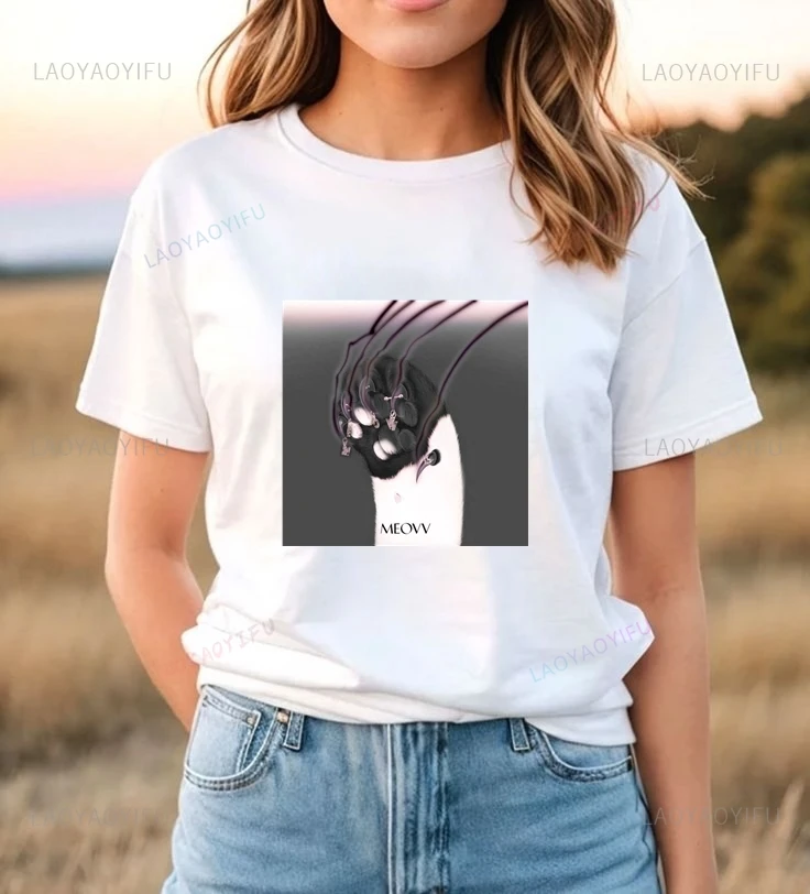 تي شيرت عصري مطبوع عليه ملصق كلاسيكي للفتيات الكوريات الجنوبي مجموعة الغناء والرقص MEOVV، تي شيرت نسائي قطني #2