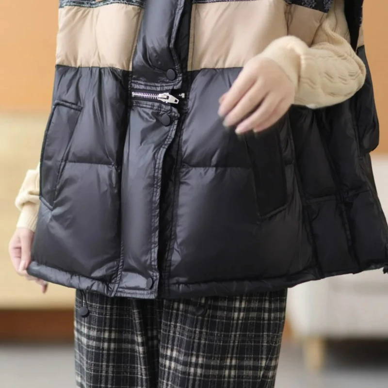 2025 스탠드업 칼라 배색 다운 베스트 여성용 숏 루즈핏 패셔너블 화이트 덕다운 캐미솔 재킷